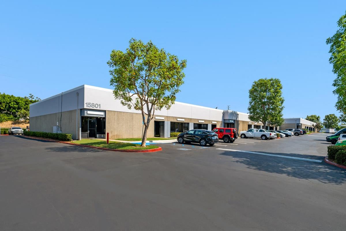 2,078 SF Flex Space in Irvine, CA Photo